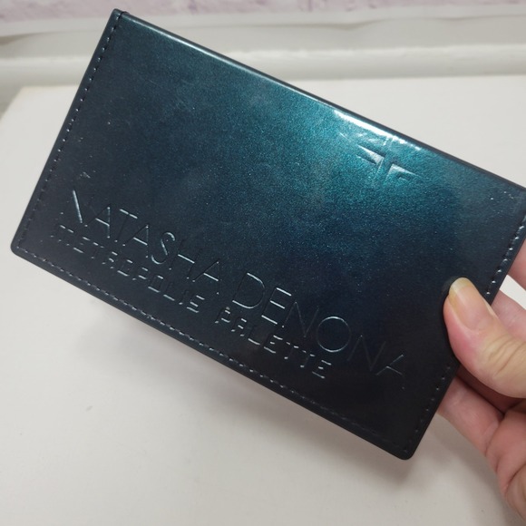 NEW‎ Natasha Denona Metropolis Palette Eyeshadow 15 Color Shades Built In Mirror - Picture 6 of 7
